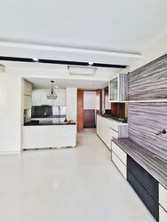 The Gale (D17), Condominium #572504001